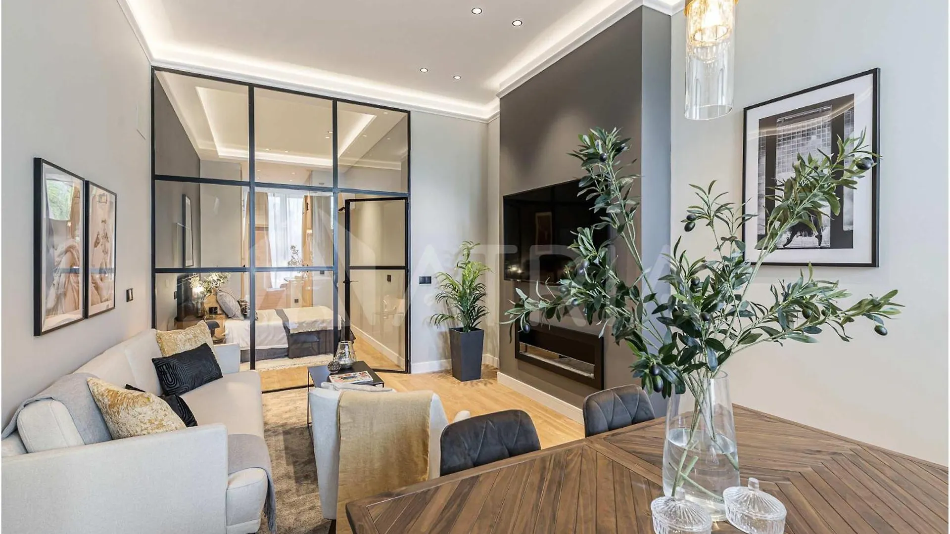 Flat 5 10M Walk To Bernabeu Real Madrid Stadium Apartment