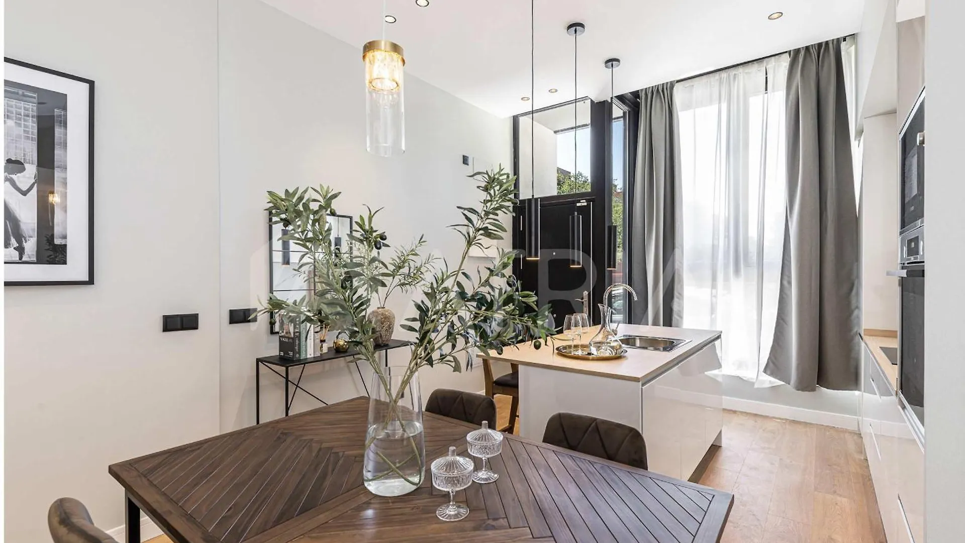 Flat 5 10M Walk To Bernabeu Real Madrid Stadium Apartment Spain