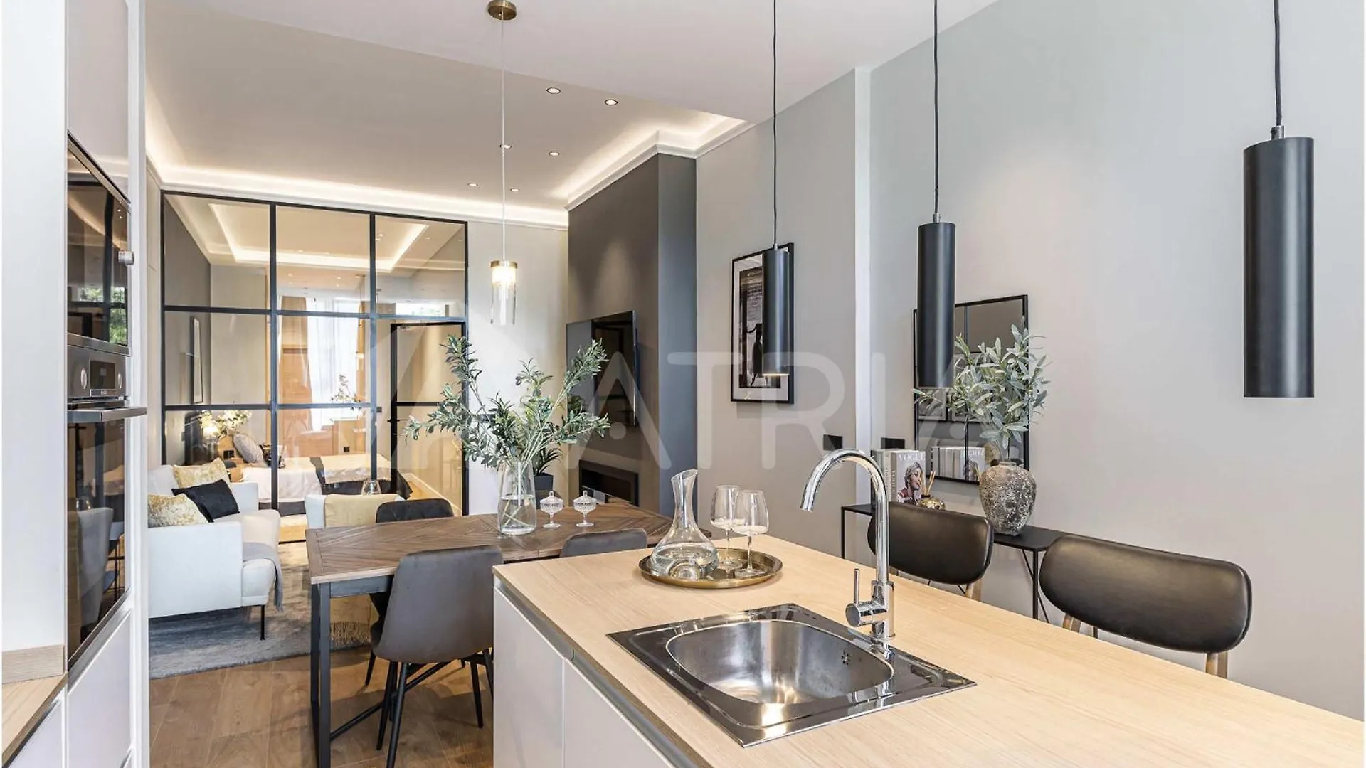 Flat 5 10M Walk To Bernabeu Real Madrid Stadium Apartment